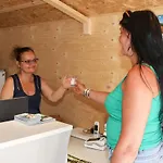 Mobil-home Confortable Avec Terrasse - Api-1-52-451 Κάμπινγκ Les Achards (Vendee)