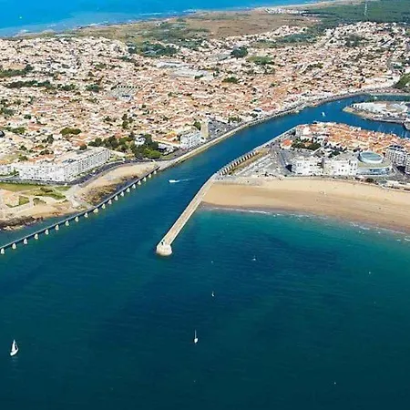 キャンプ場 Mobil-home Confortable Avec Terrasse - Api-1-52-451