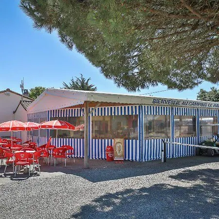 Mobil-home Confortable Avec Terrasse - Api-1-52-451 Kamp alanı Les Achards (Vendee)
